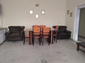 Living Room in 1 BHK Apartment at Panchsheel Park – for Rent