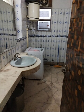 Bathroom in 1 BHK Apartment at Panchsheel Park – for Rent