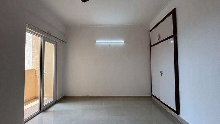 Room, paramount-floraville 3 Bedroom 1360 Sq.Ft. Apartment In Sector 137 Noida 8812235
