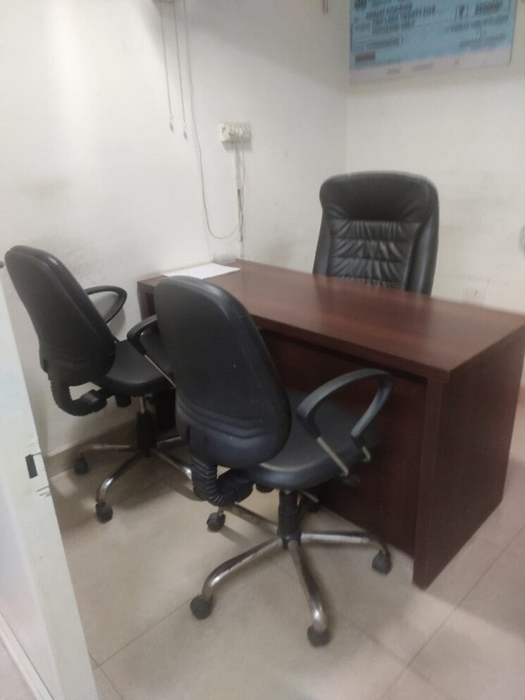 Team Area, sector 64 Commercial Office Space 1000 Sq.Ft. In Sector 64 Noida 8812180