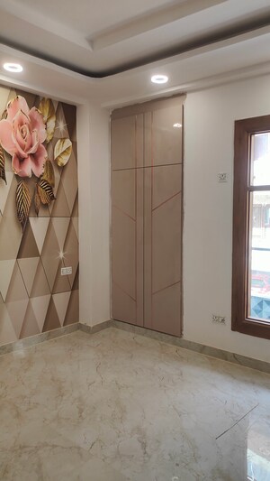 Room in 3 BHK Builder Floor at Fidato Honour Homes, Sector 89 – for Sale