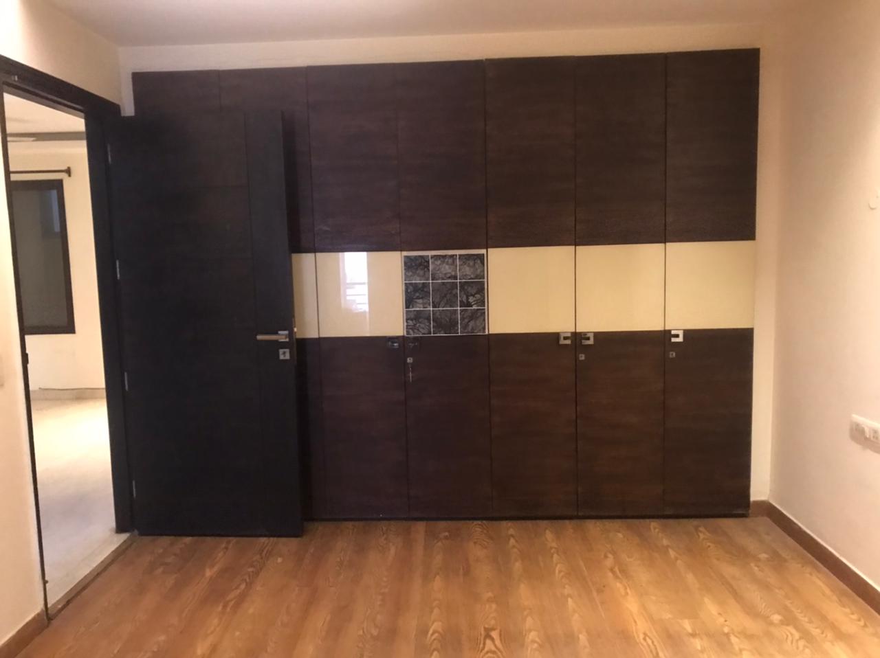 3 BHK + Pooja Room,Servant Room,Study Room,Extra Room Apartment For Rent in Greater Kailash I