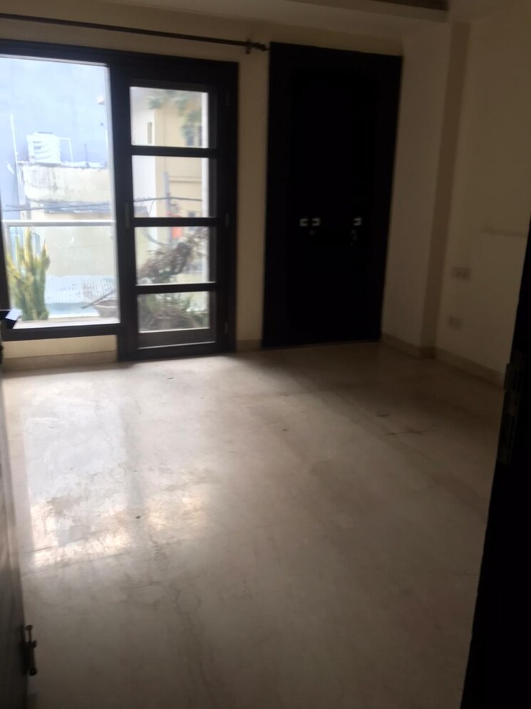 Room, greater kailash i 3 Bedroom 1850 Sq.Ft. Apartment In Greater Kailash I Delhi 8812198