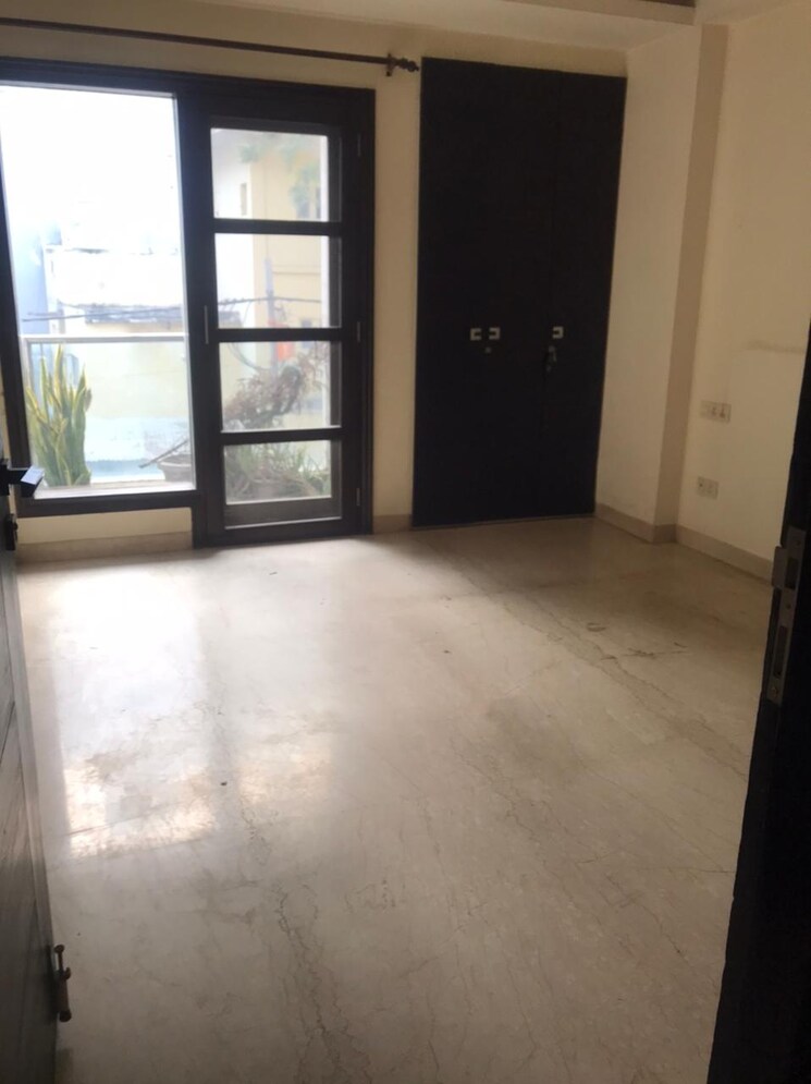 Room, greater kailash i 3 Bedroom 1850 Sq.Ft. Apartment In Greater Kailash I Delhi 8812198