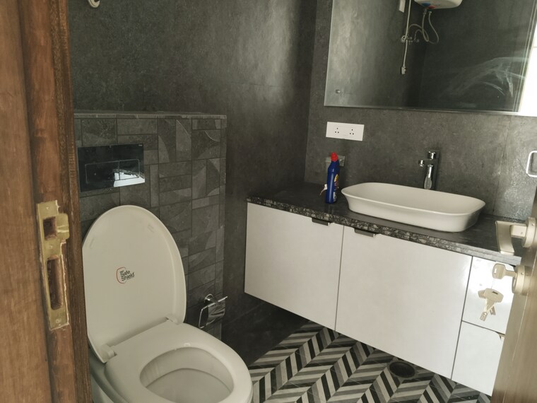 Bathroom, jasola vihar 2 Bedroom 1150 Sq.Ft. Builder Floor In Jasola Vihar Delhi 8812273
