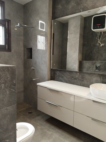 Bathroom in 2 BHK Builder Floor at Jasola Vihar – for Rent