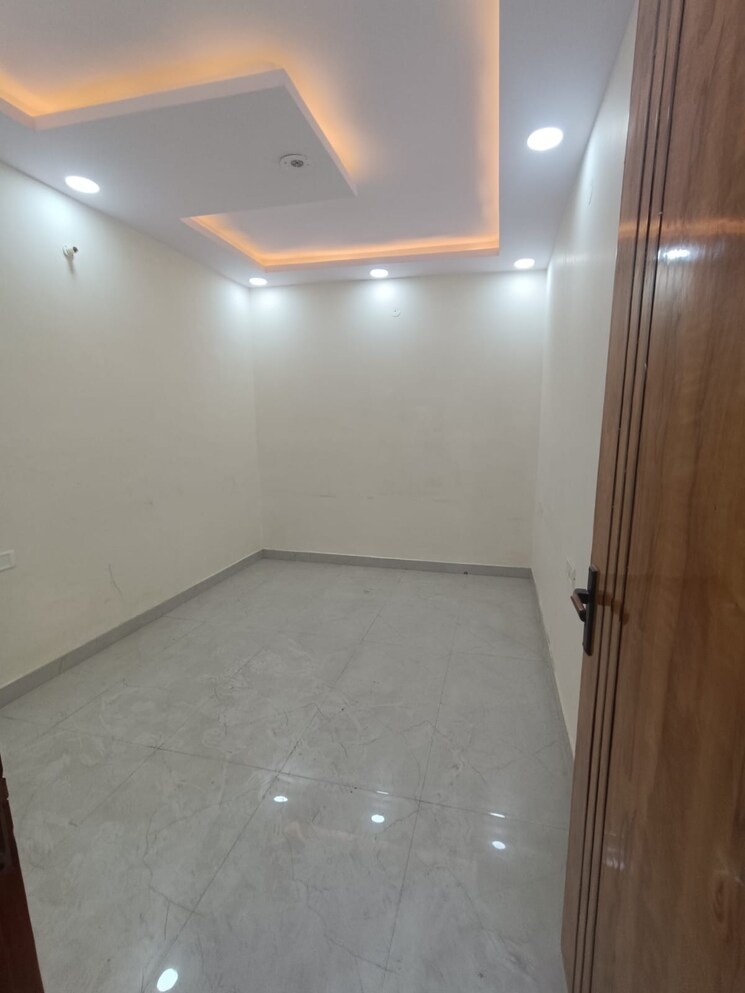Room, burari 3 Bedroom 1050 Sq.Ft. Builder Floor In Burari Delhi 8812335