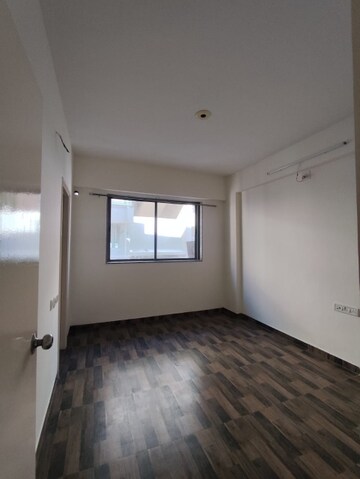 Master Bedroom in 2 BHK Apartment at Chandkheda – for Rent