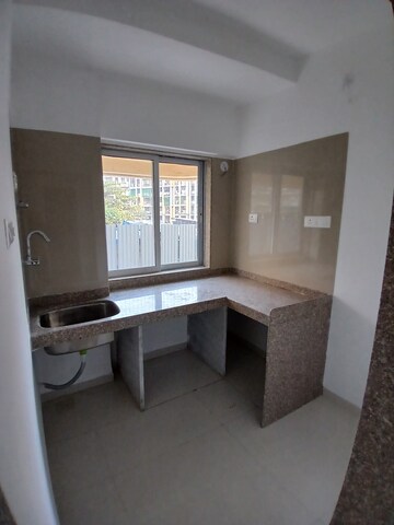 2 BHK Apartment For Rent in Avant Hillway, Goregaon East