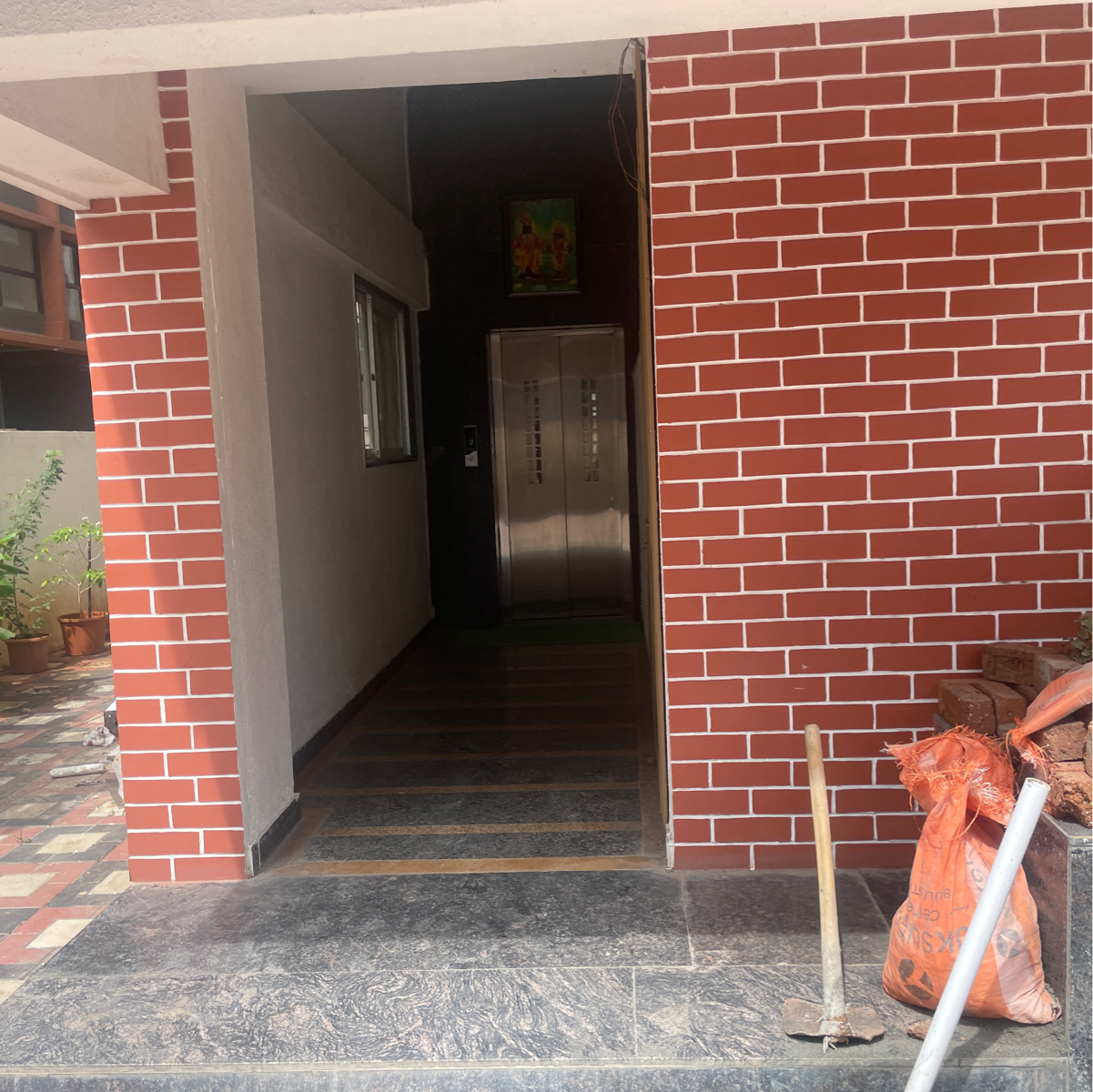 Office Space For Rent in Mauli Apartment