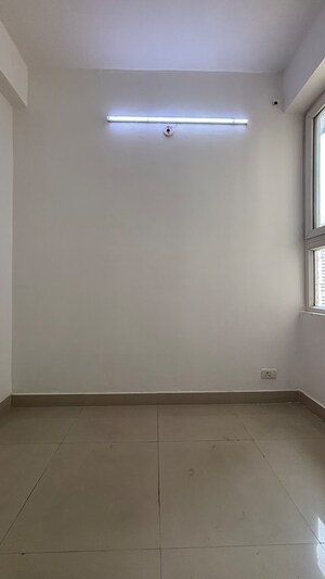 Room in 2.5 BHK Apartment at Galaxy North Avenue ll, Gaur City 2 – for Sale