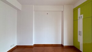 Room in 2.5 BHK Apartment at Galaxy North Avenue ll, Gaur City 2 – for Sale