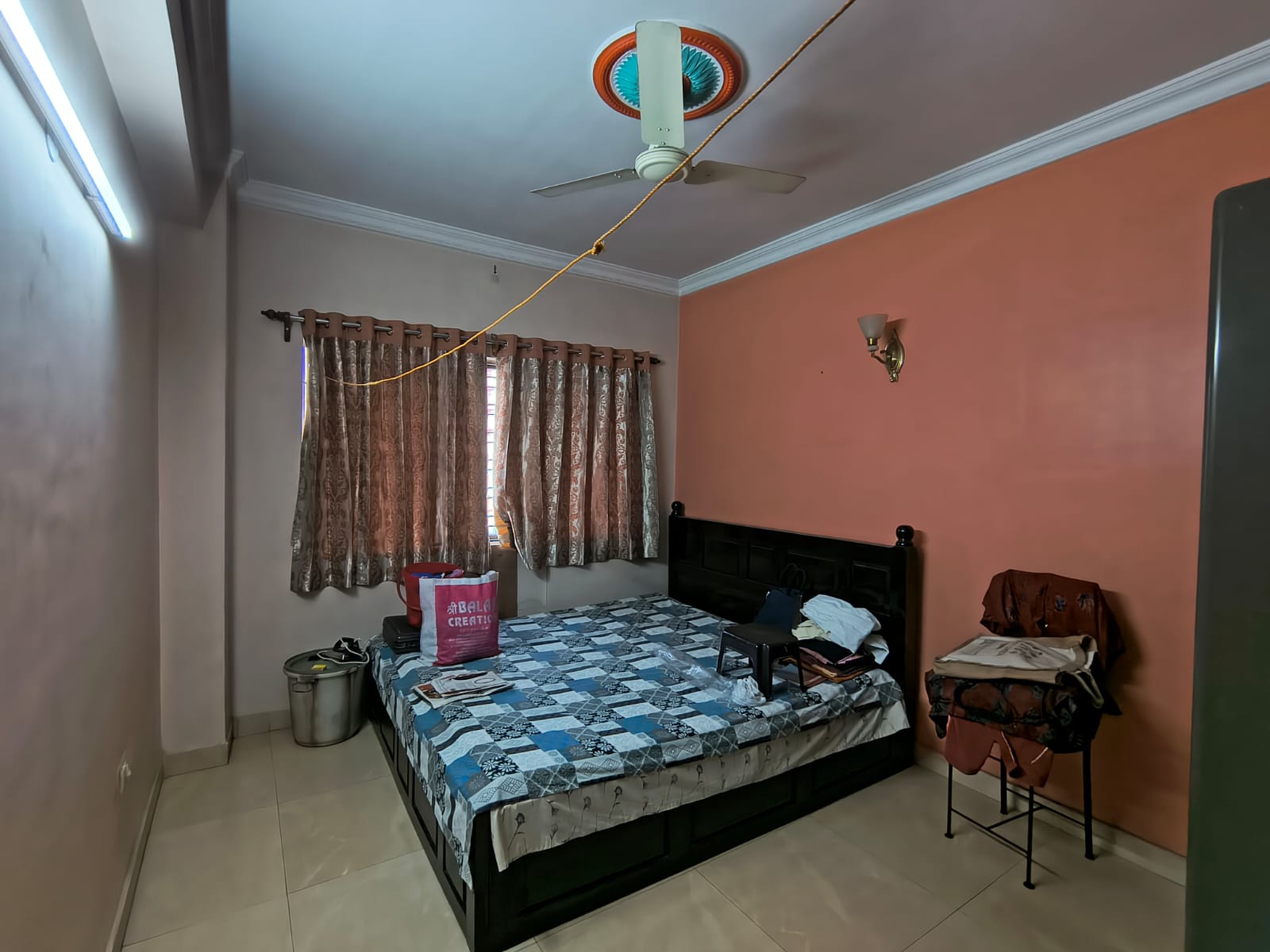 2 BHK Apartment For Sale in Diamond City West