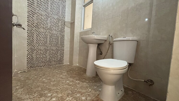 Bathroom, galaxy-north-avenue-ll 2.5 Bedroom 1175 Sq.Ft. Apartment In Gaur City 2 Greater Noida 8812420