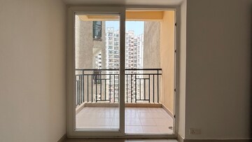 Room in 2.5 BHK Apartment at Galaxy North Avenue ll, Gaur City 2 – for Sale