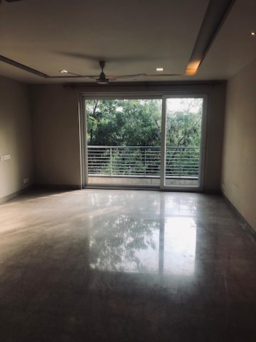 Room in 4 BHK Apartment at Boutique Residential Apartments E-3 6, Vasant Vihar – for Sale