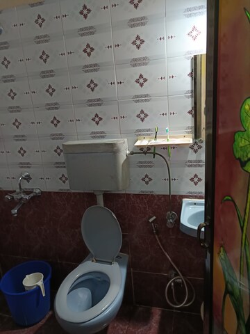Master Bedroom in 2 BHK Apartment at Acme Complex 2A, Goregaon West – for Rent