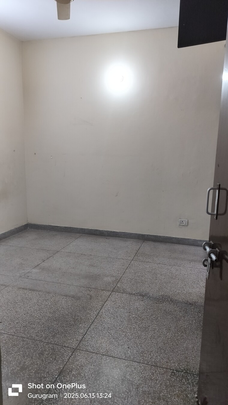 Room, aravali-view-rail-vihar 2 Bedroom 1125 Sq.Ft. Apartment In Sector 56 Gurgaon 8812496