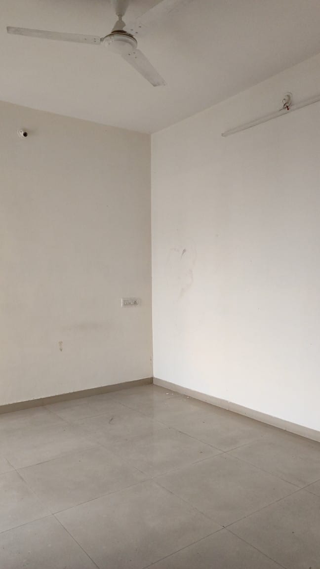 1 BHK 465 Sq.Ft. Apartment in Juhi Niharika Absolute