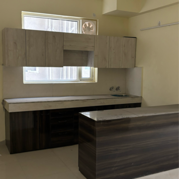 Kitchen in 2.5 BHK Builder Floor at Smart World Gems, Sector 89 – for Rent