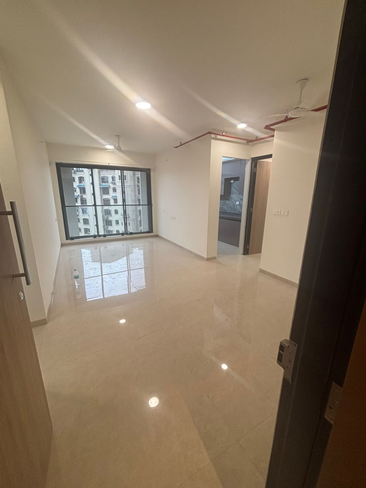 2 BHK Apartment For Rent in Dosti Eastern Bay