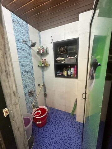 Bathroom in 1 BHK Apartment at Bandra West – for Rent