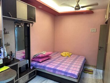 Bedroom in 1 BHK Apartment at Bandra West – for Rent