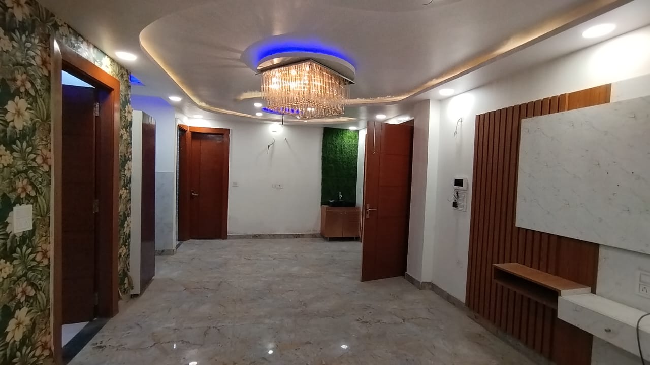 3 BHK Builder Floor For Sale in Sant Nagar