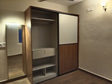 Room in 4 BHK Apartment at Rmv 2nd Stage – for Rent