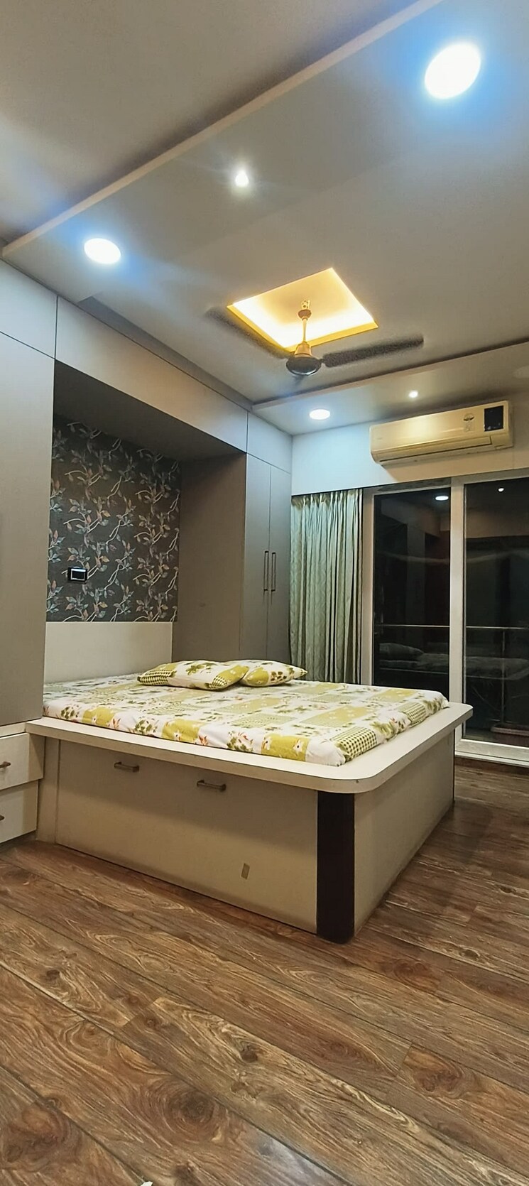 Bedroom, santacruz west 1 Bedroom 550 Sq.Ft. Apartment In Santacruz West Mumbai 8812679