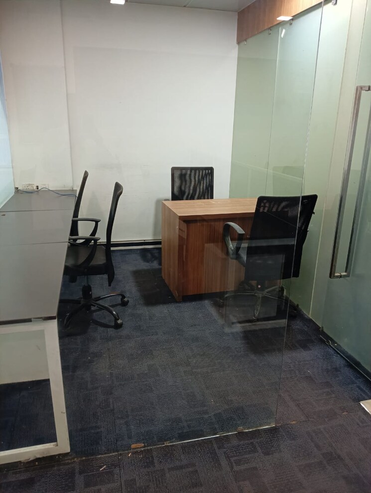 Team Area, sola road Commercial Office Space 1700 Sq.Ft. In Sola Road Ahmedabad 8812660
