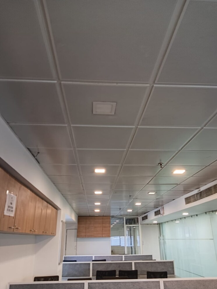 undefined, sola road Commercial Office Space 1700 Sq.Ft. In Sola Road Ahmedabad 8812660