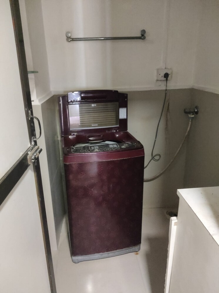 Bathroom, bandra west 2 Bedroom 750 Sq.Ft. Apartment In Bandra West Mumbai 8812720