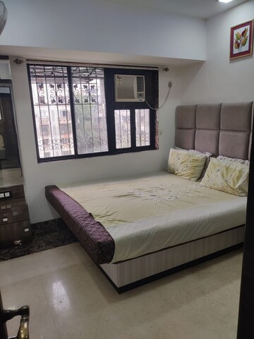 Bedroom in 2 BHK Apartment at Bandra West – for Rent