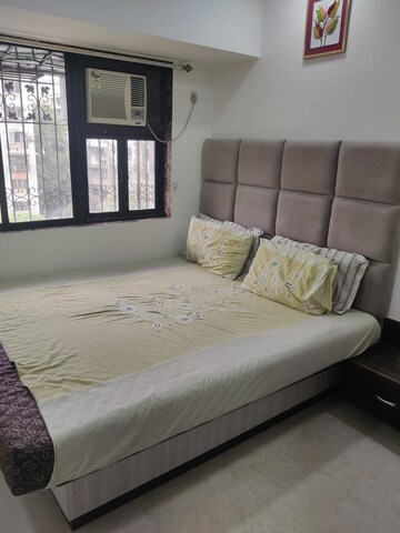 Bedroom in 2 BHK Apartment at Bandra West – for Rent