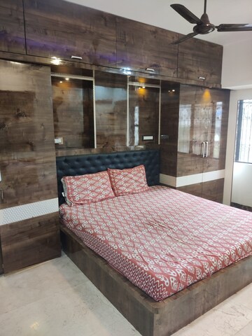Bedroom in 2 BHK Apartment at Bandra West – for Rent