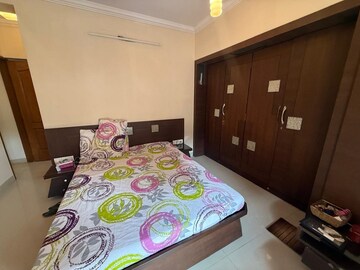 Bedroom in 2 BHK Apartment at Bandra West – for Rent