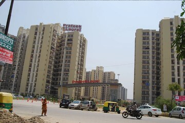 3 BHK Apartment – Exterior View View at Prateek Laurel, Sector 120 - for Sale