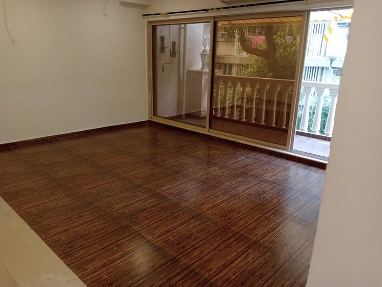 Room, khar west 3 Bedroom 1200 Sq.Ft. Apartment In Khar West Mumbai 8812785