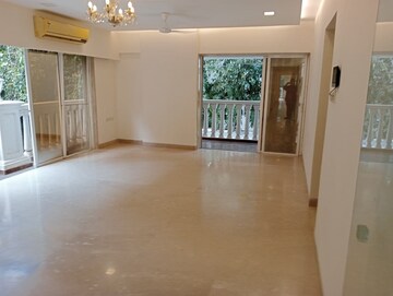 3 BHK Apartment For Rent in Khar West