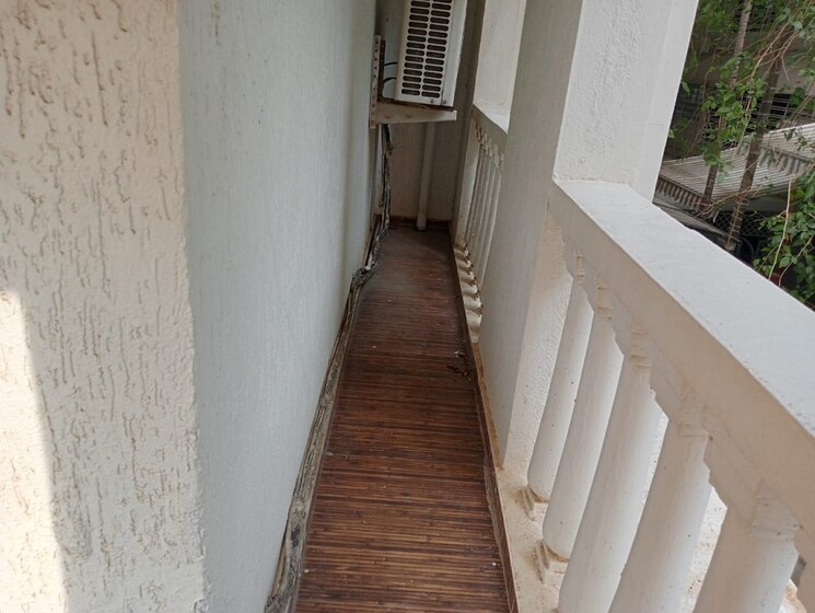 Balcony, khar west 3 Bedroom 1200 Sq.Ft. Apartment In Khar West Mumbai 8812785