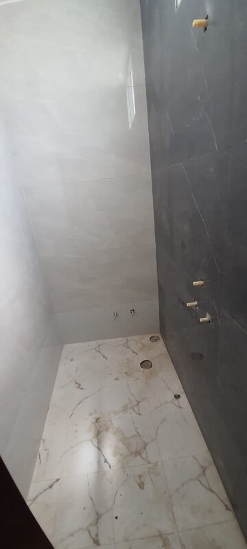 Bathroom in 1 RK Builder Floor at Sector 56 – for Rent