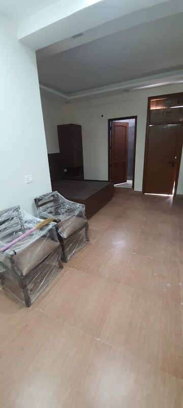 Living Room in 1 RK Builder Floor at Sector 56 – for Rent