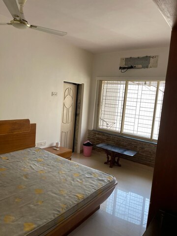 Bedroom in 3.5 BHK Apartment at Serenity Complex, Andheri West – for Rent
