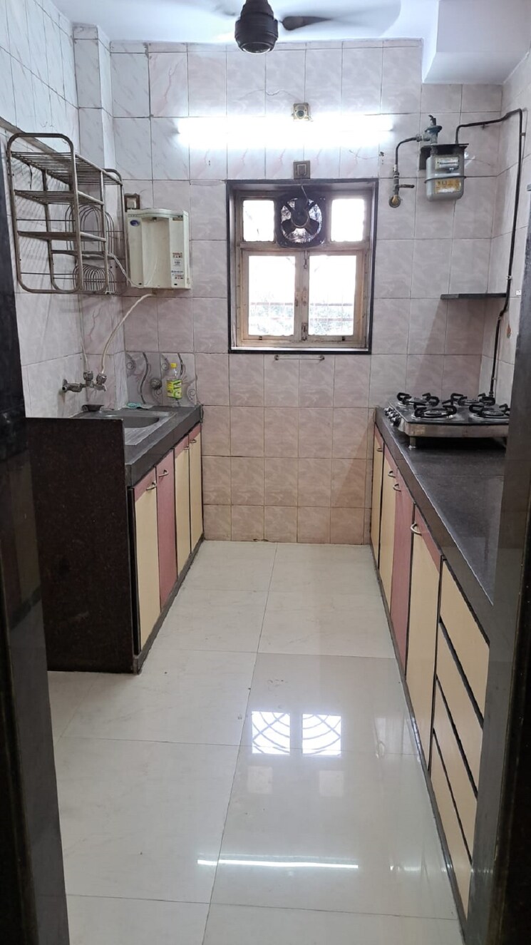 Kitchen, bandra west 2 Bedroom 750 Sq.Ft. Apartment In Bandra West Mumbai 8812867