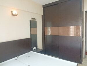 Room in 2 BHK Apartment at Group Seven Rushi Heights, Goregaon East – for Sale