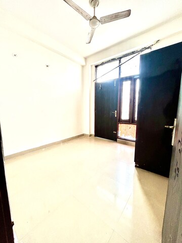 Room in 2 BHK Builder Floor at Chattarpur – for Rent