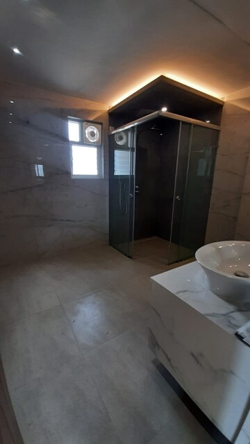 Room in 3 BHK Apartment at Hm Grandeur, Frazer Town – for Sale