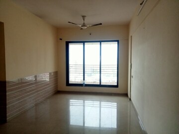 Room in 2 BHK Apartment at Space Ashley Towres, Mira Road – for Rent