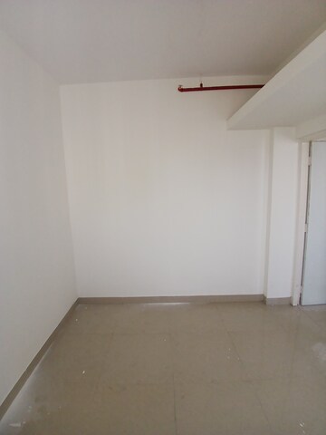 Room in 1 BHK Apartment at Goregaon West – for Rent